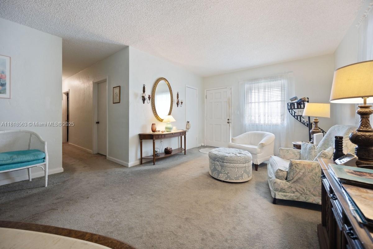 PARKER ESTATES - Residential