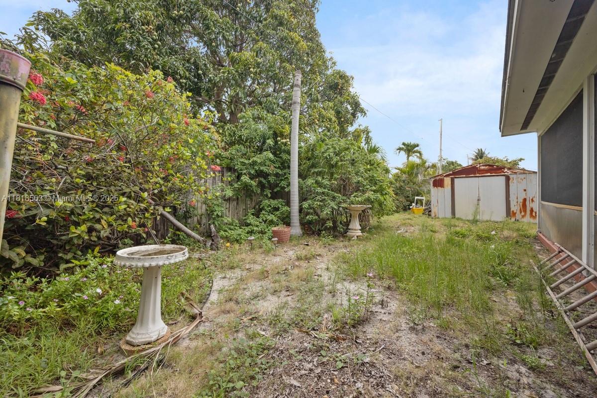 PARKER ESTATES - Residential