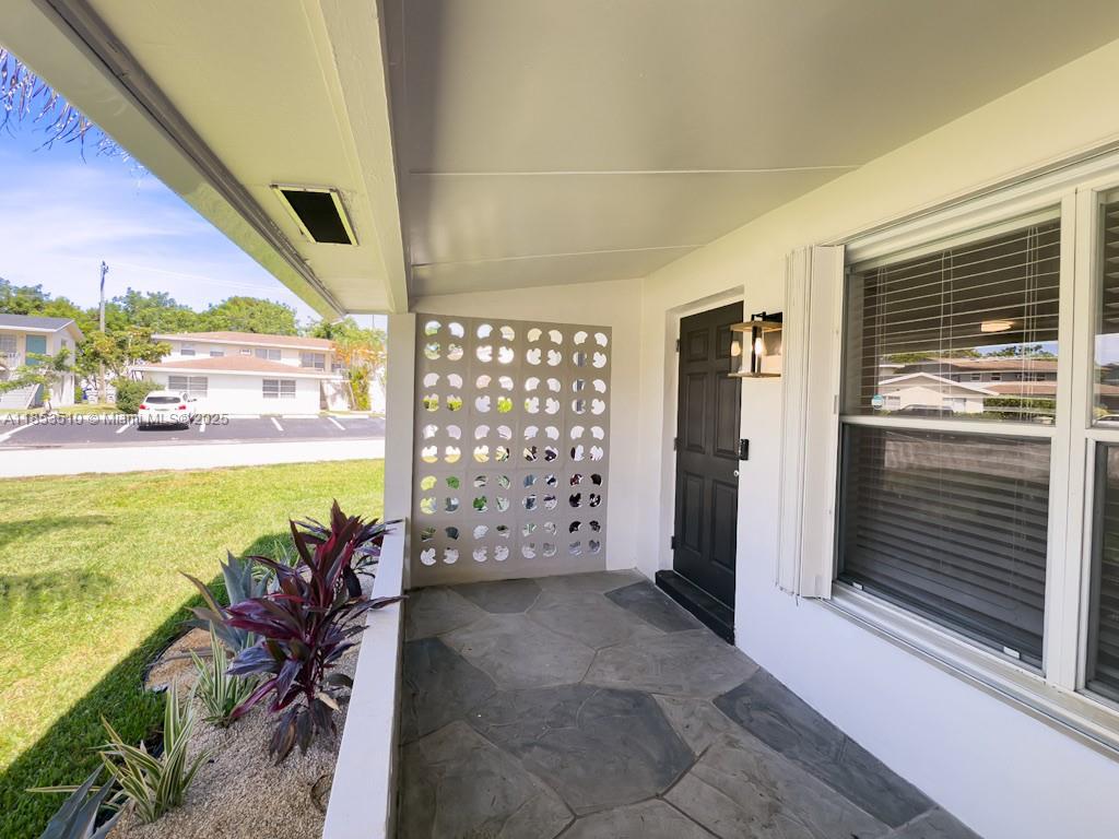 1630 NE 34th Ct