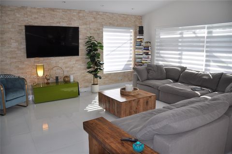 Tiny photo for 7400 SW 116th St, Pinecrest, FL 33156 (MLS # A12005639)