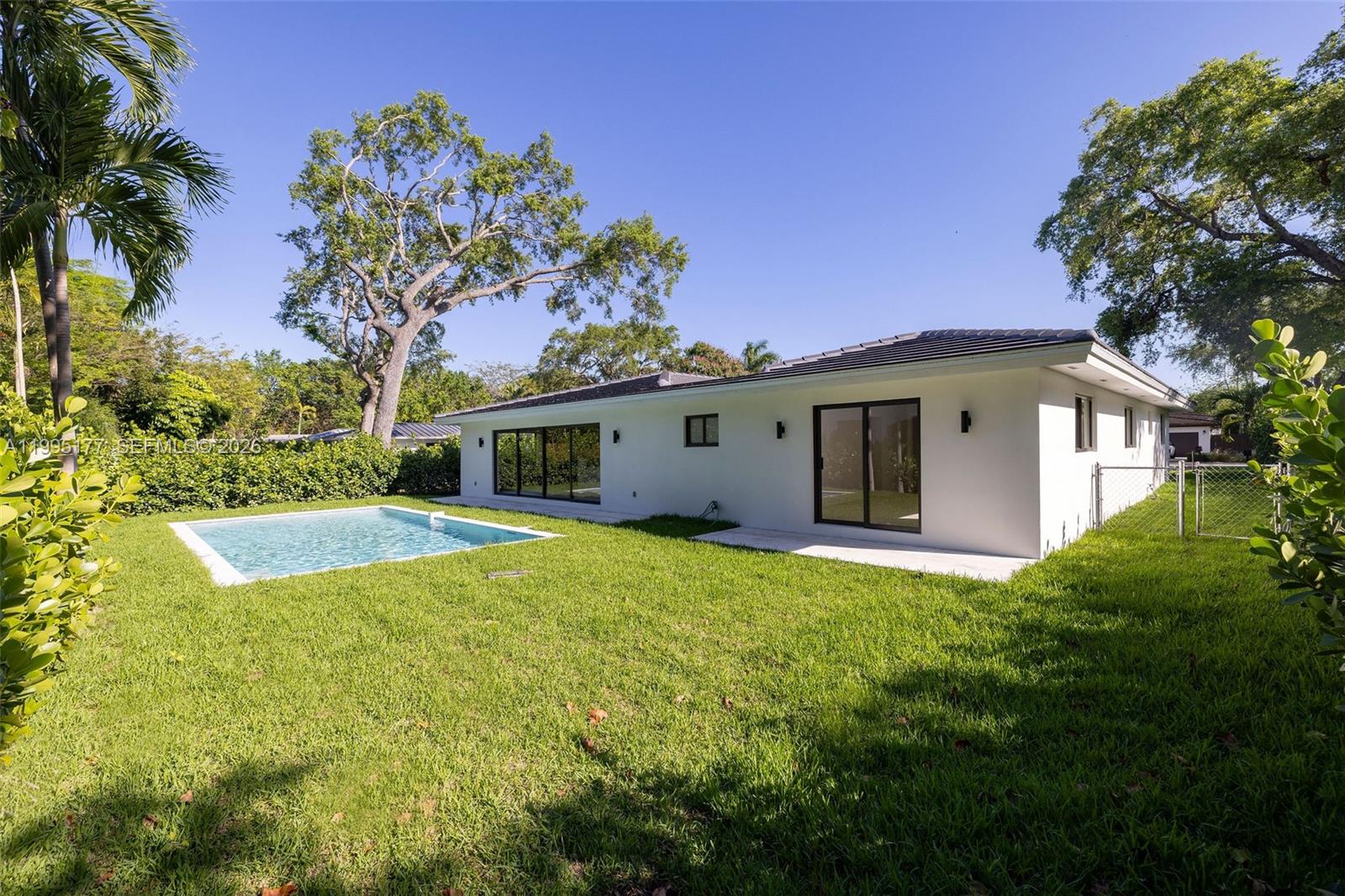 ALL PINE ESTATES - Residential