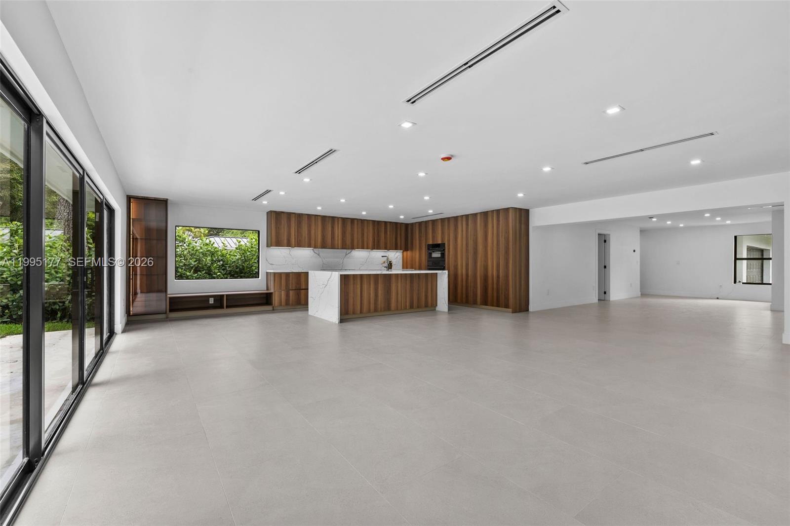 ALL PINE ESTATES - Residential