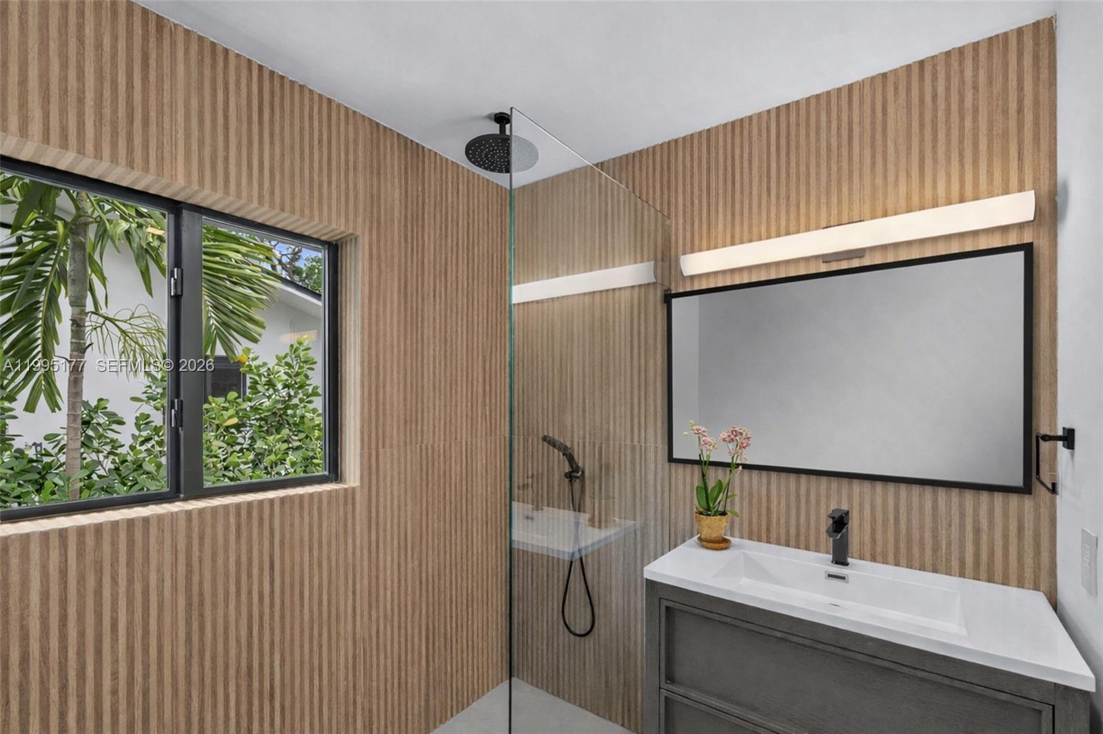 ALL PINE ESTATES - Residential