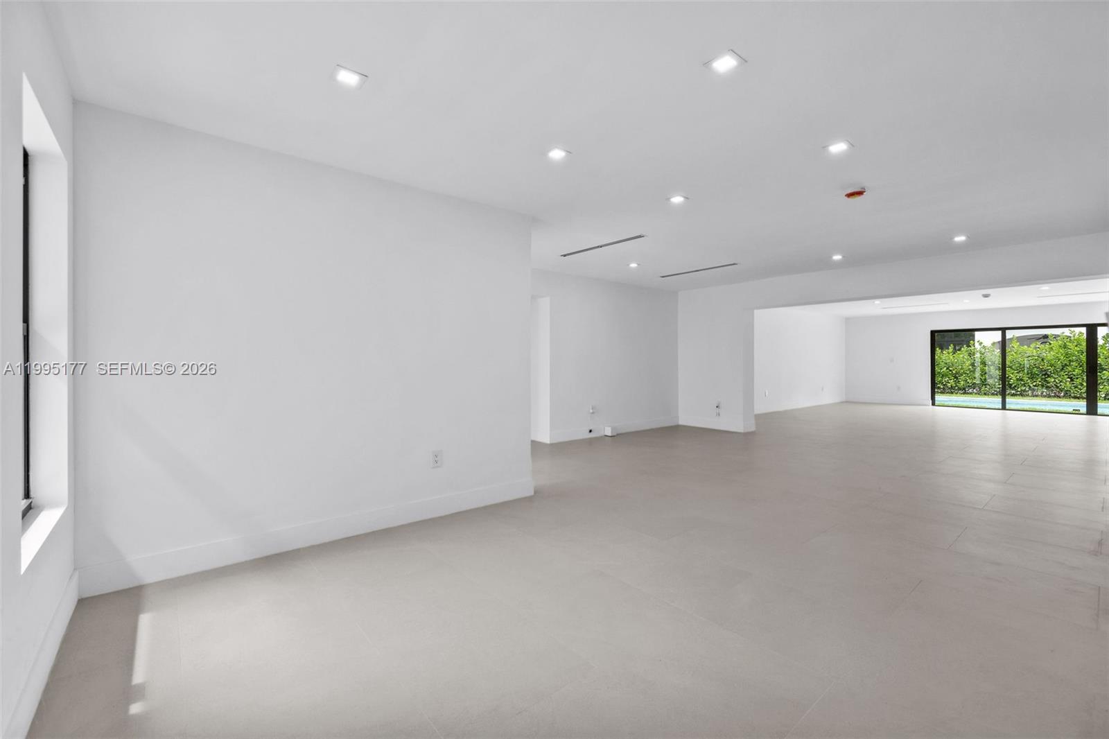 ALL PINE ESTATES - Residential