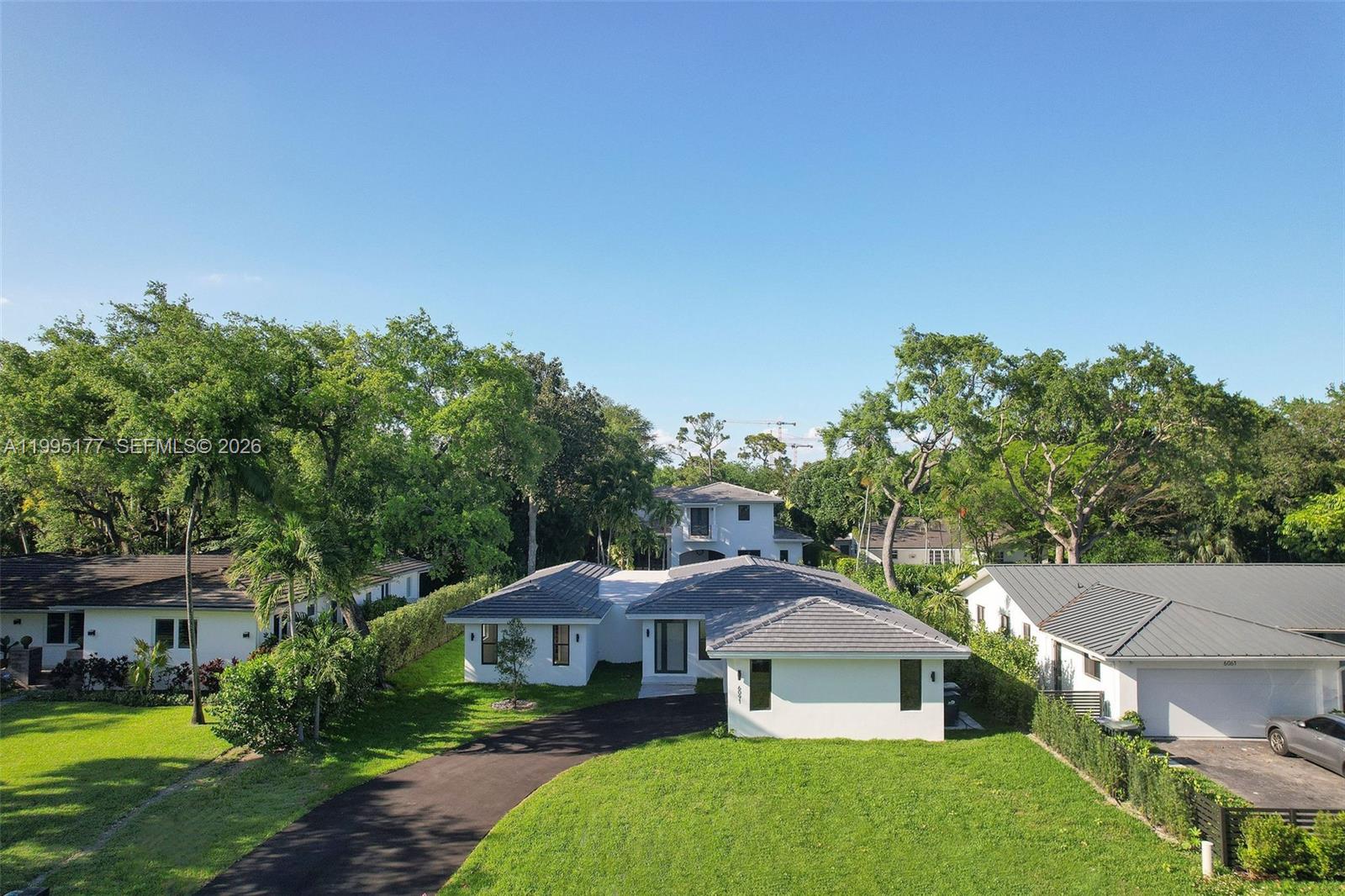 ALL PINE ESTATES - Residential