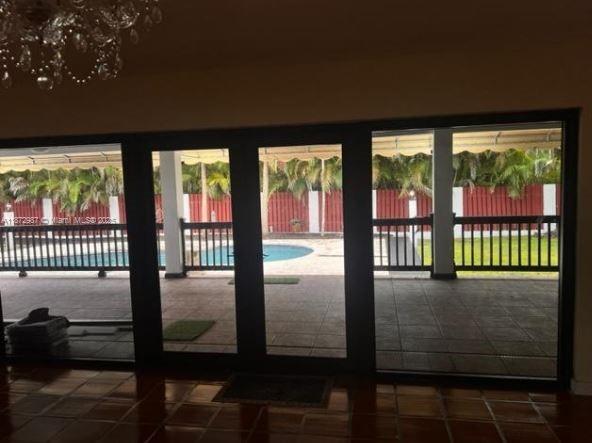 BLUE LAKE ESTATES - Residential Lease