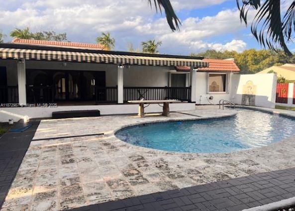 BLUE LAKE ESTATES - Residential Lease