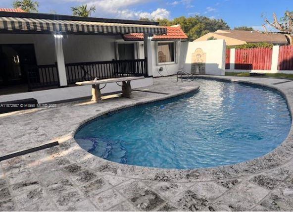 BLUE LAKE ESTATES - Residential Lease