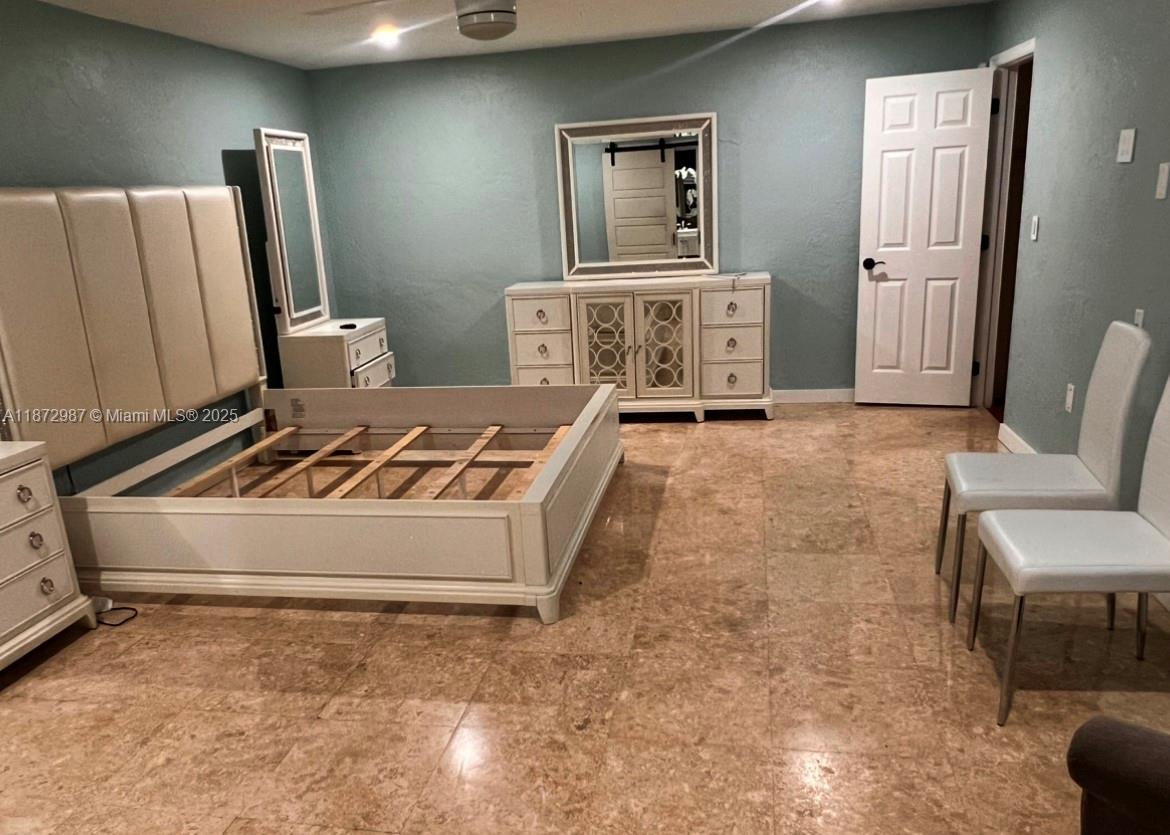 BLUE LAKE ESTATES - Residential Lease