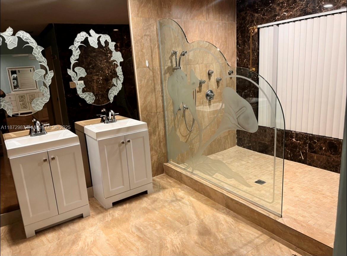 BLUE LAKE ESTATES - Residential Lease