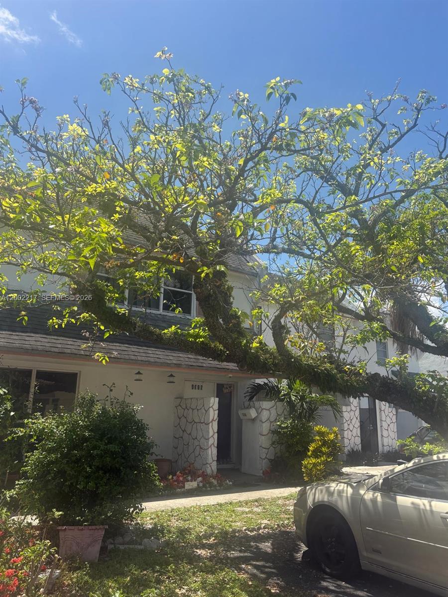 1318 Silverado Dr