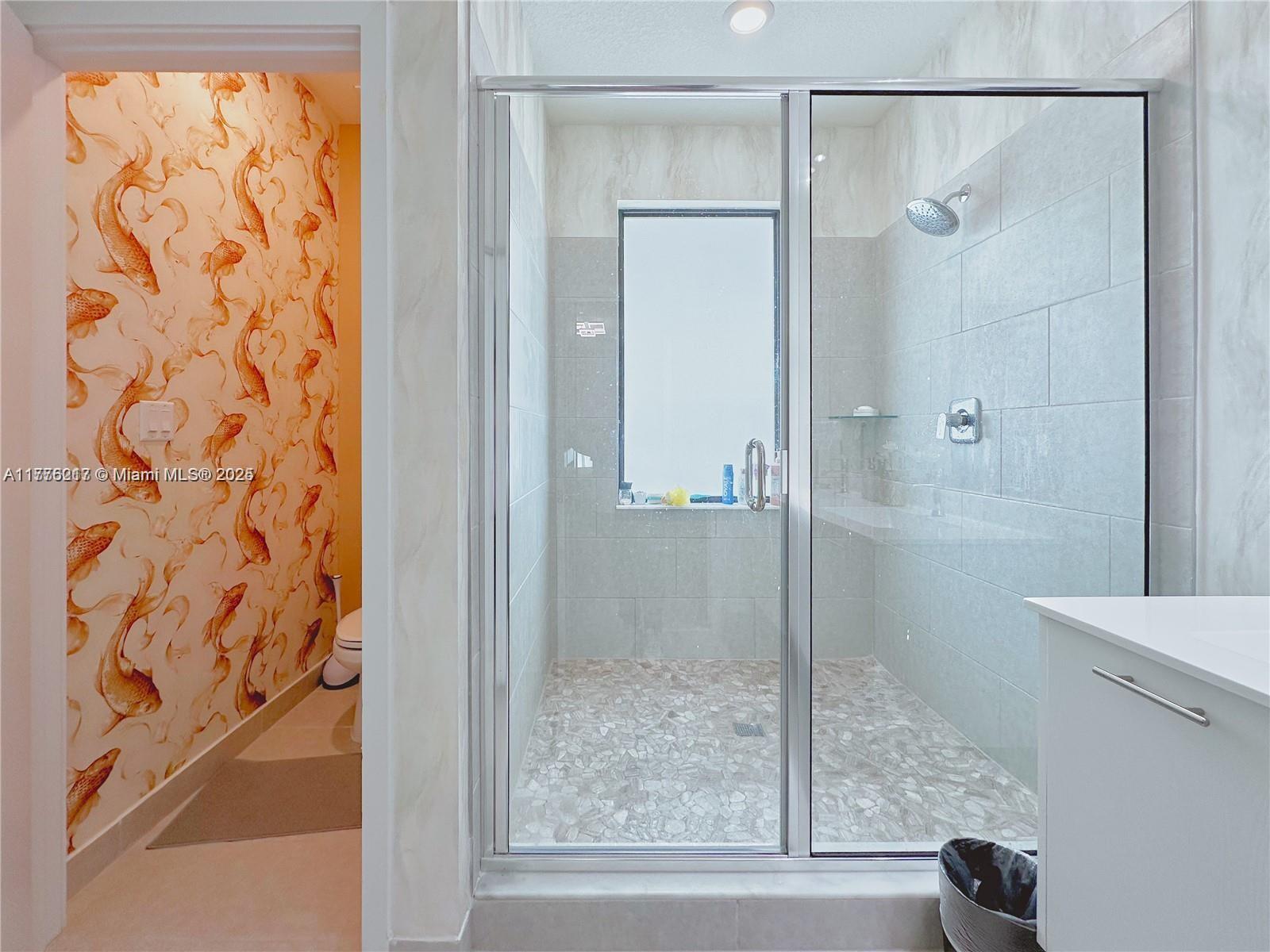 DOWNTOWN DORAL SOUTH PHAS - Residential