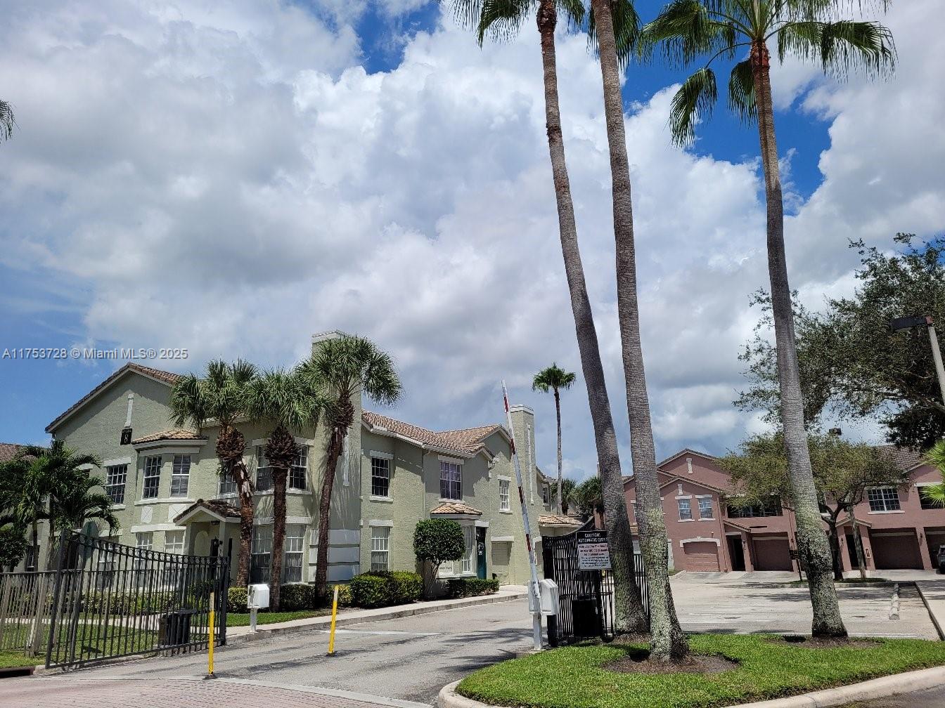 RESIDENCES OF BELMONT AT - Residential Lease