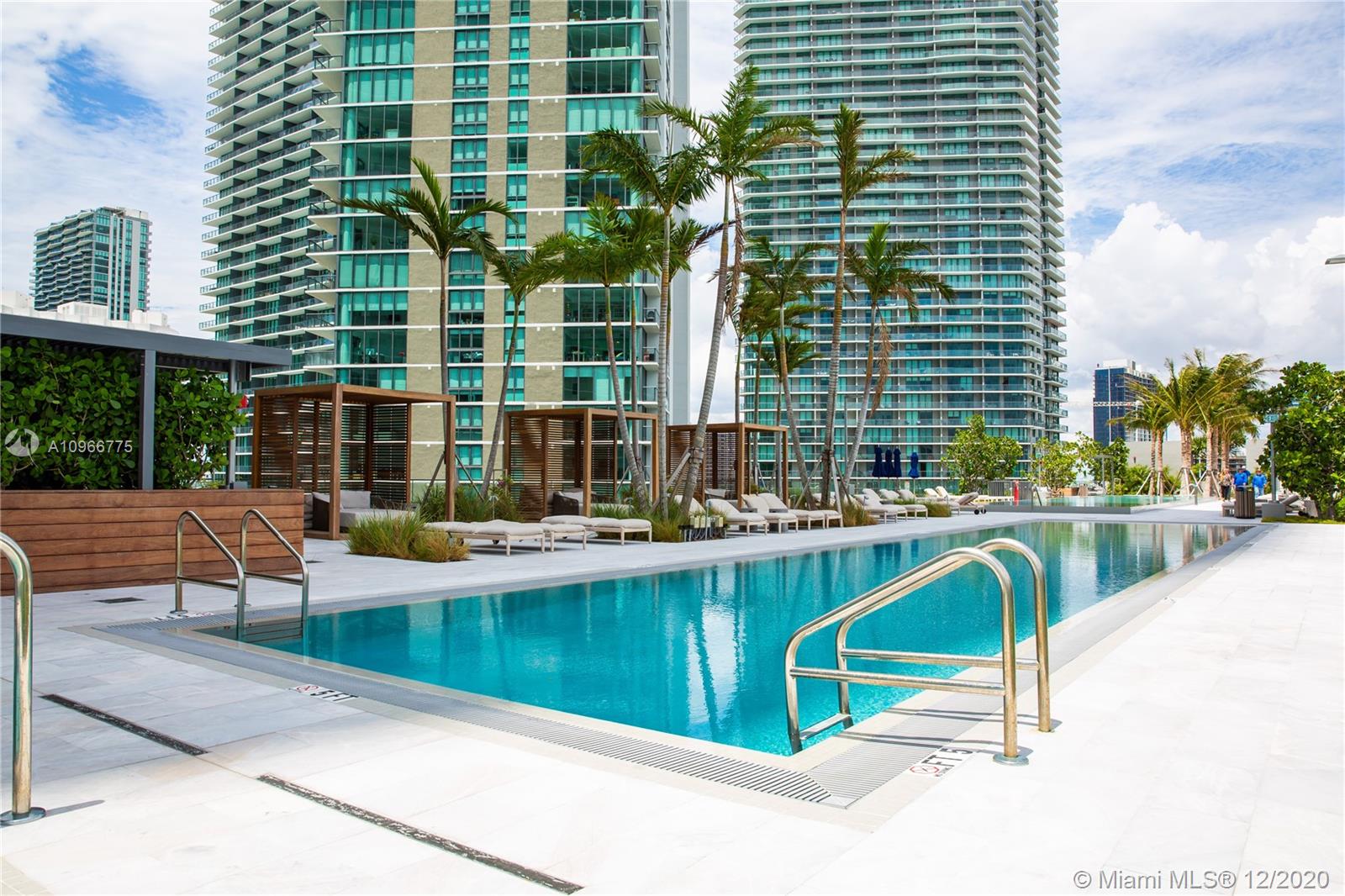 One Paraiso - Residential