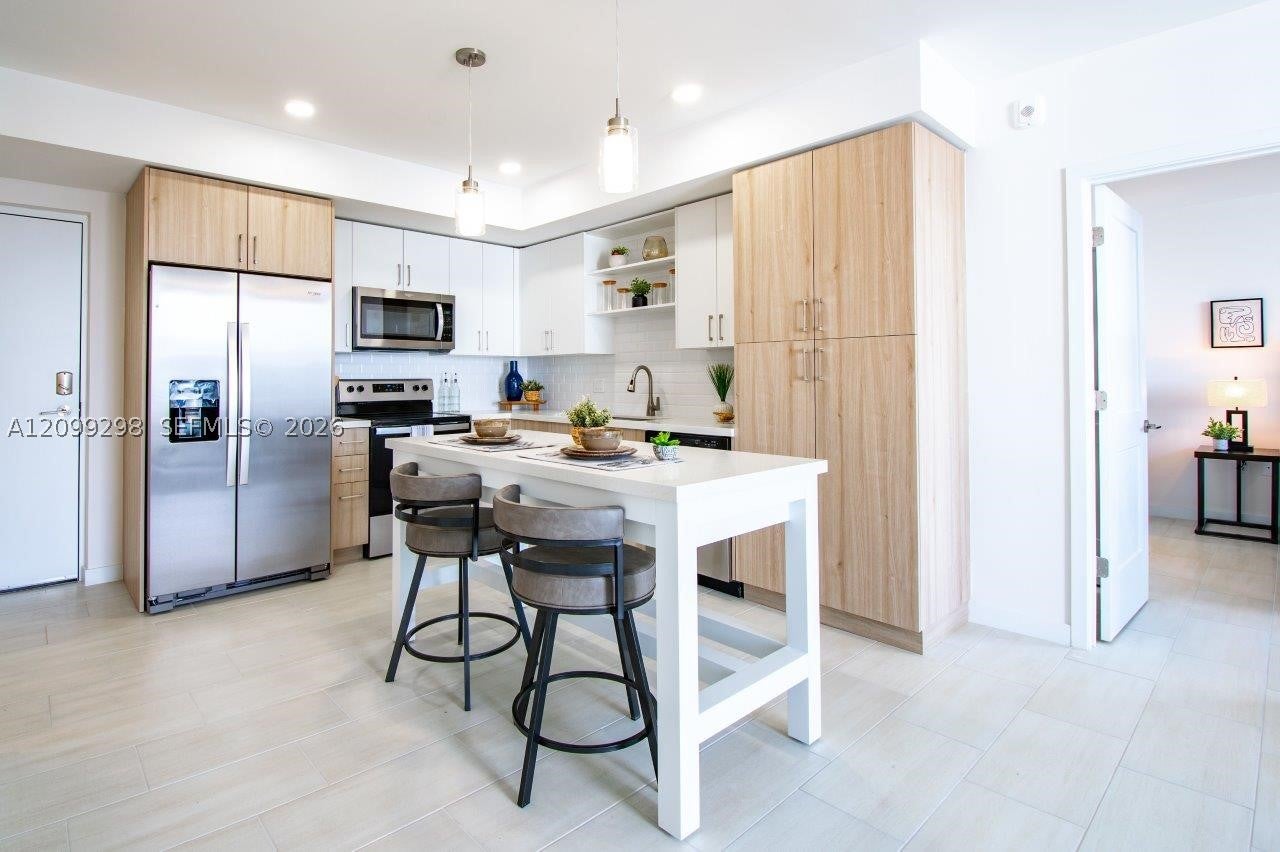 3645 NW 36th St 415