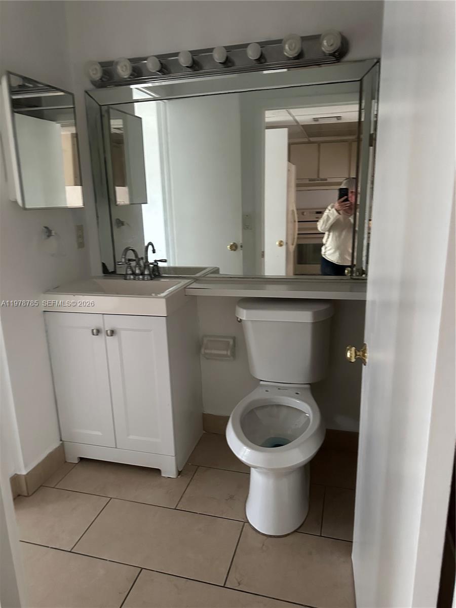 HIALEAH CLUB VILLAS CONDO - Residential