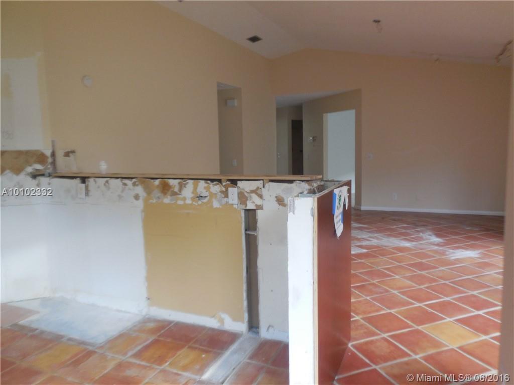 Country Isles Garden Home - Residential