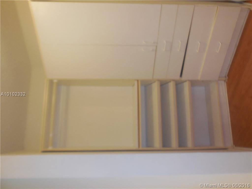 Country Isles Garden Home - Residential