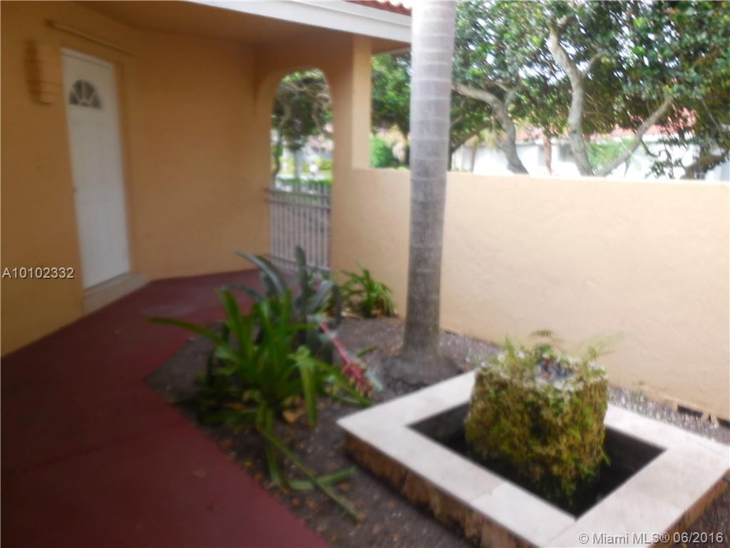 Country Isles Garden Home - Residential