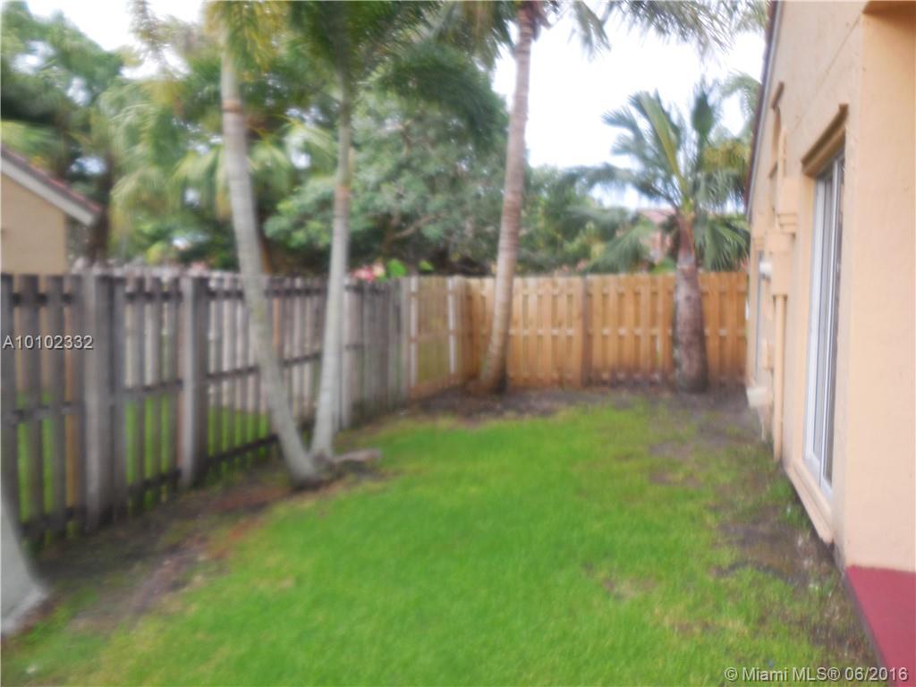 Country Isles Garden Home - Residential