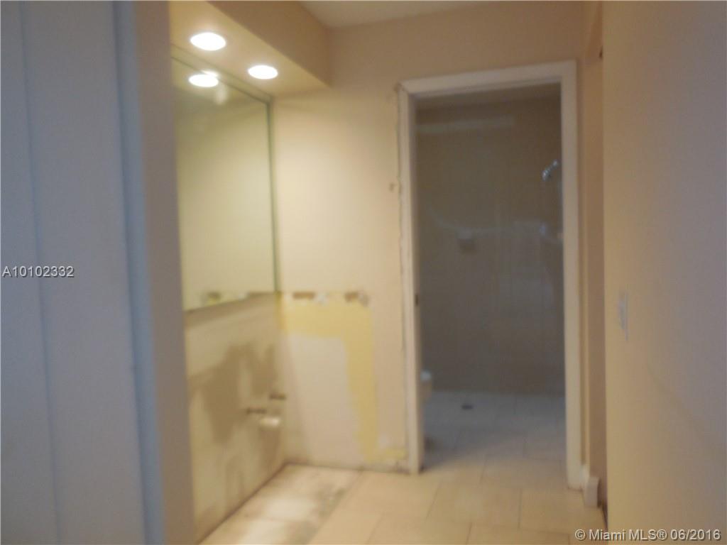 Country Isles Garden Home - Residential