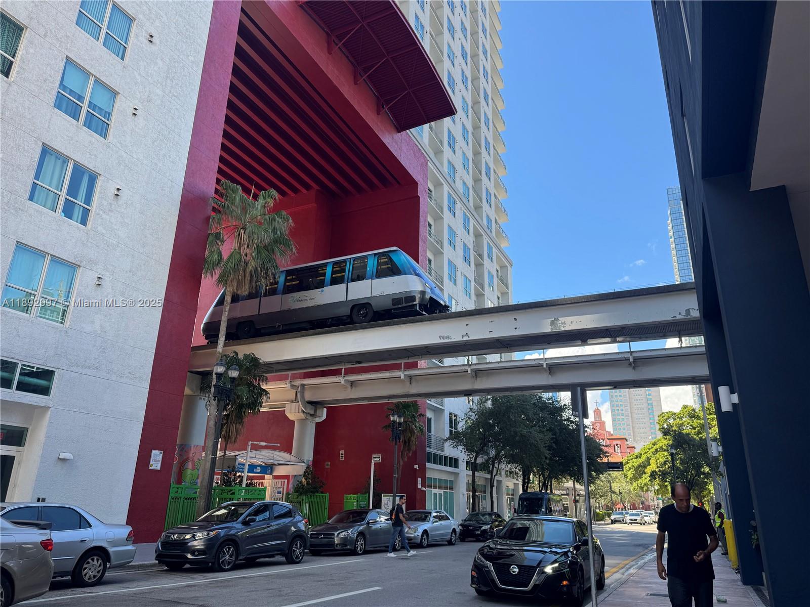 View photos, virtual tours, details... 227 NE 2nd St 2105