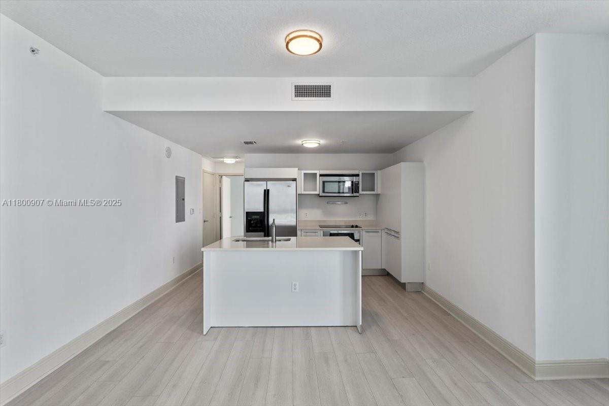 QUANTUM ON THE BAY CONDO - Residential
