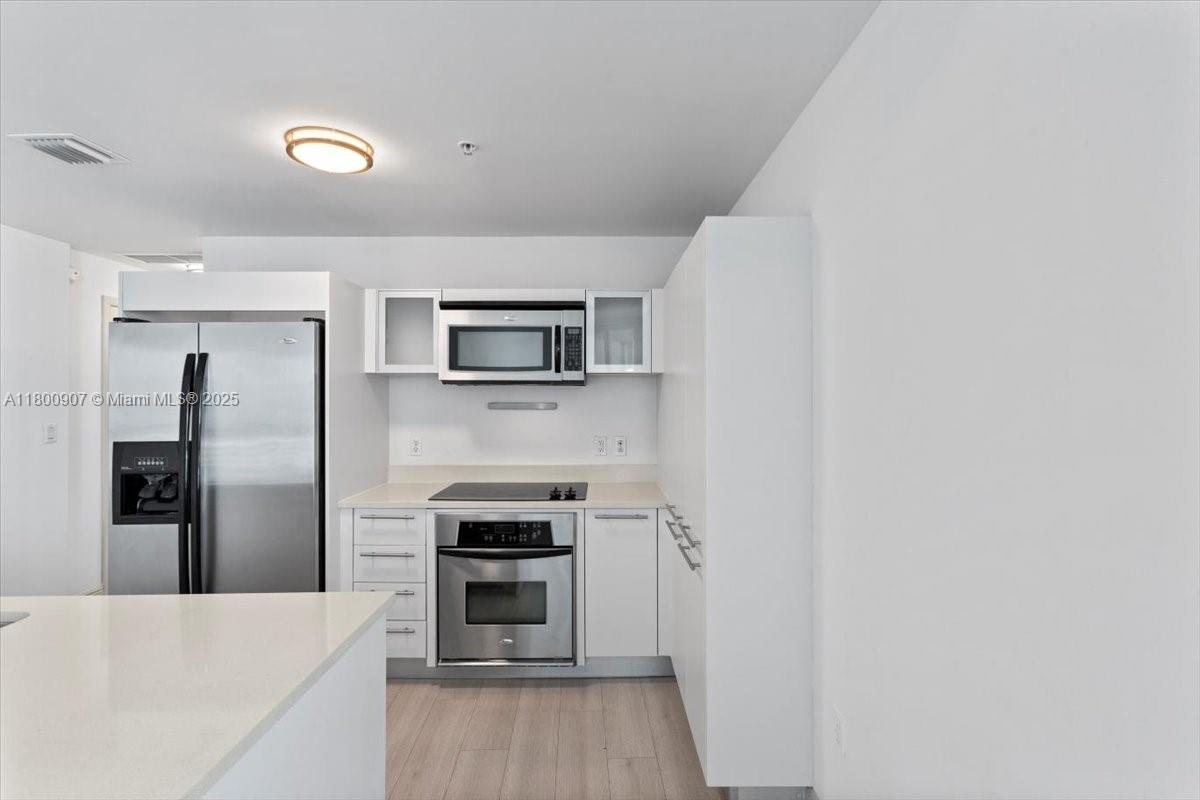 QUANTUM ON THE BAY CONDO - Residential