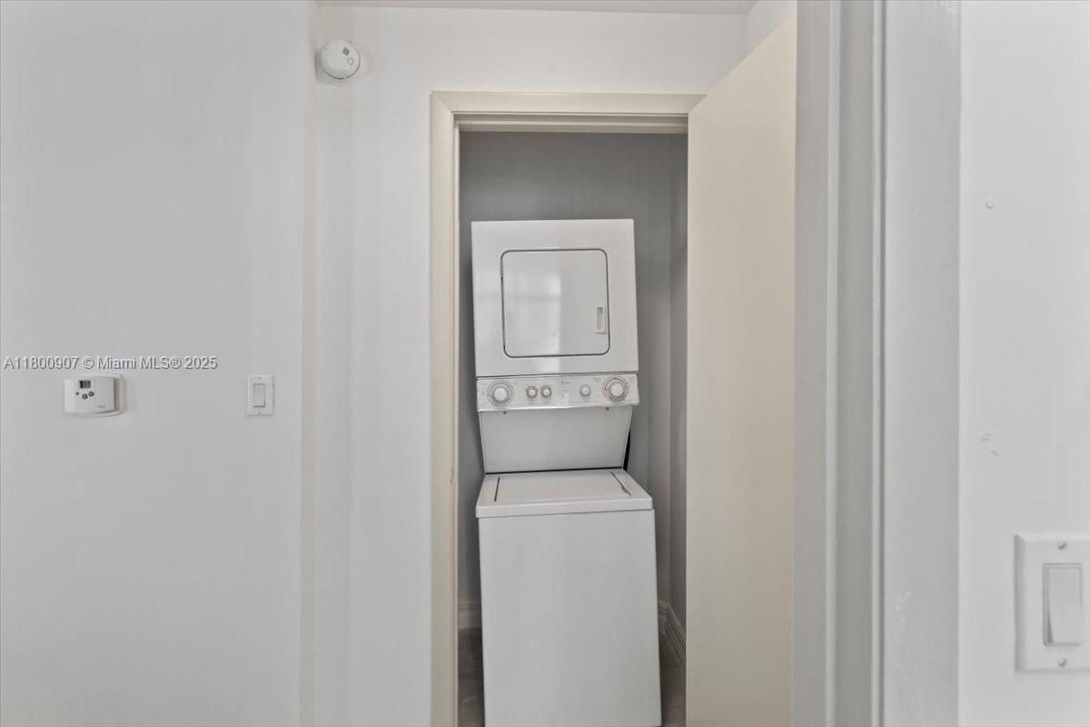 QUANTUM ON THE BAY CONDO - Residential