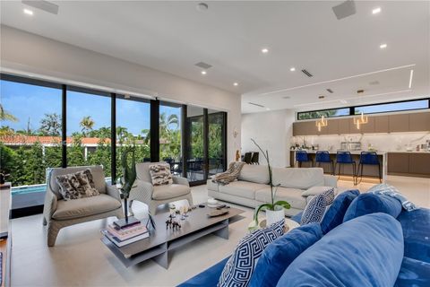 8826 Froude Ave Surfside FL 33154