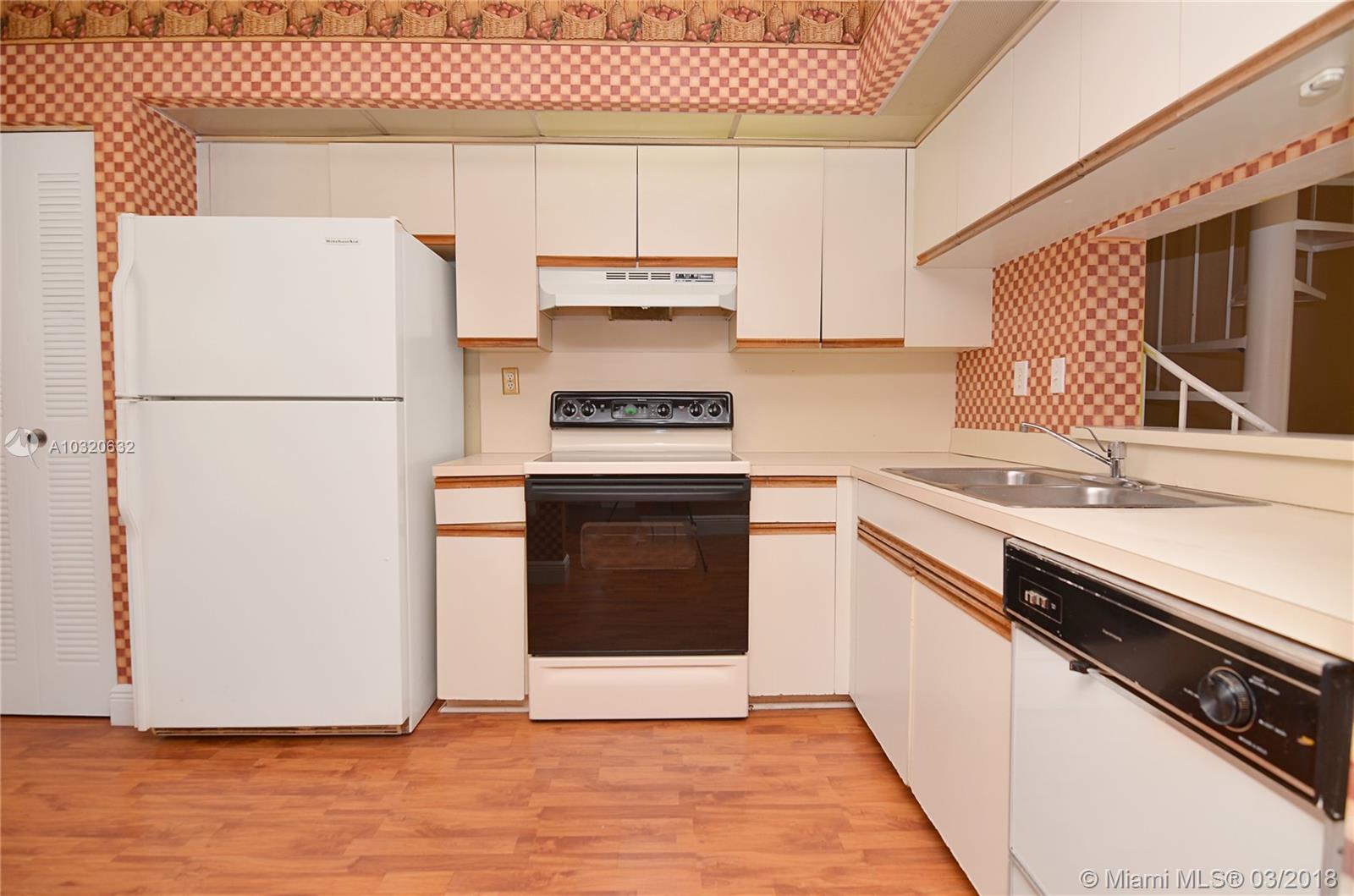 ELAN AT CALUSA CONDO III - Residential Lease