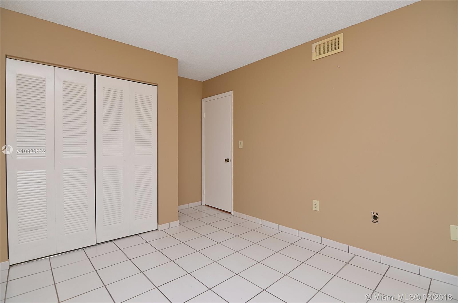 ELAN AT CALUSA CONDO III - Residential Lease