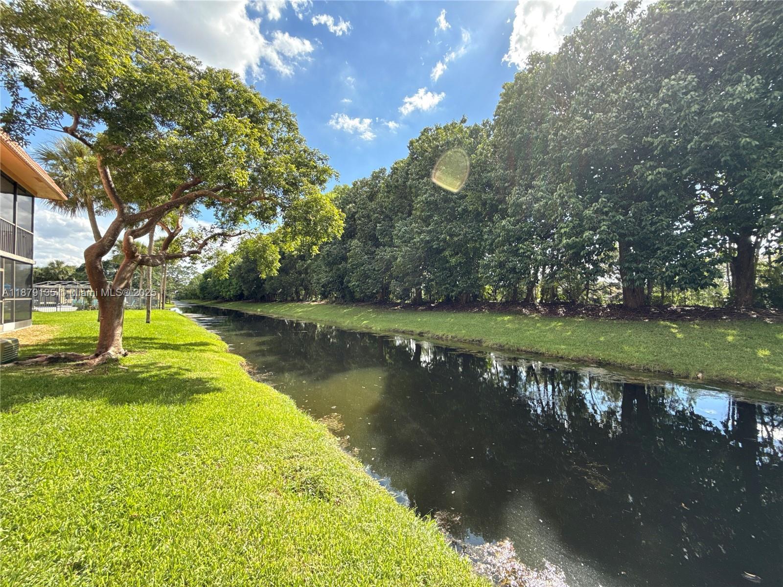 RACQUET CLUB APARTMENTS A - Residential Lease