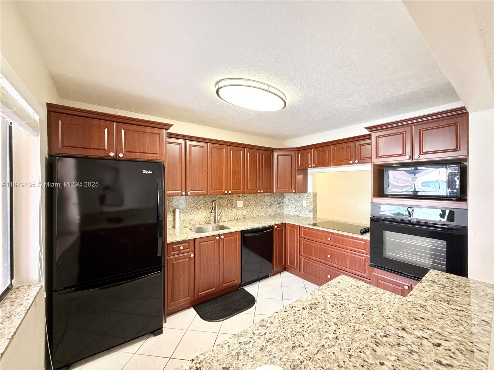 RACQUET CLUB APARTMENTS A - Residential Lease