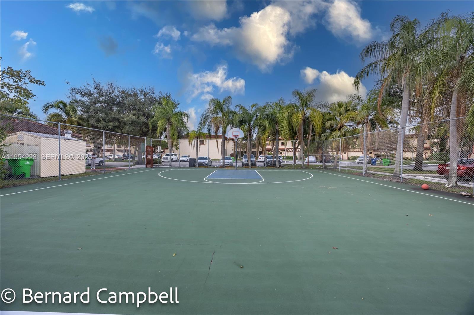 SPRINGTREE LAKES - Residential