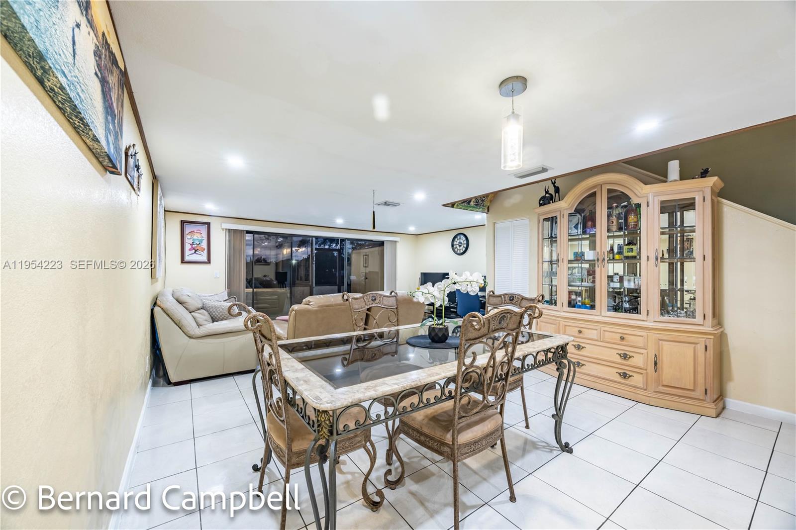 SPRINGTREE LAKES - Residential