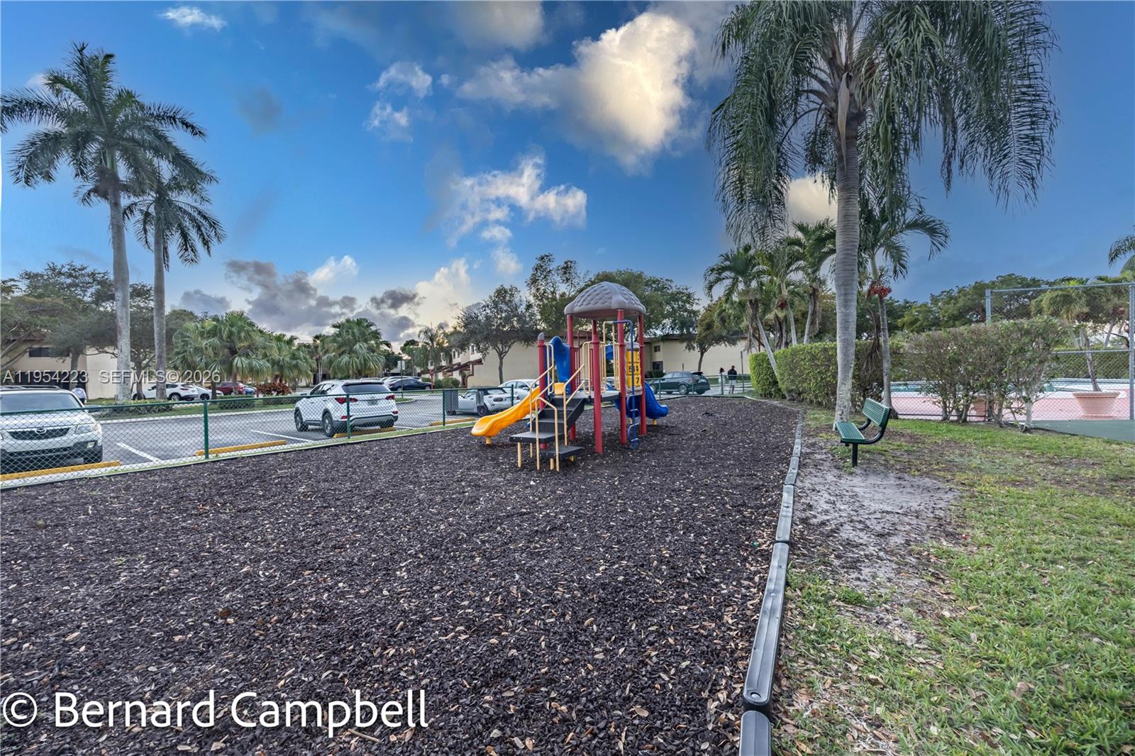 SPRINGTREE LAKES - Residential