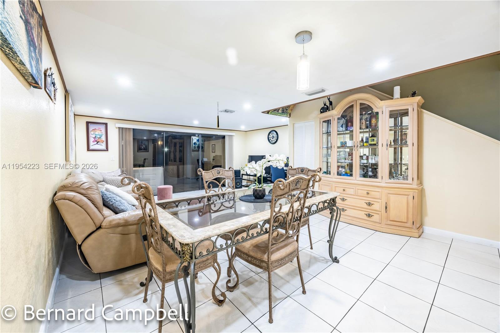 SPRINGTREE LAKES - Residential