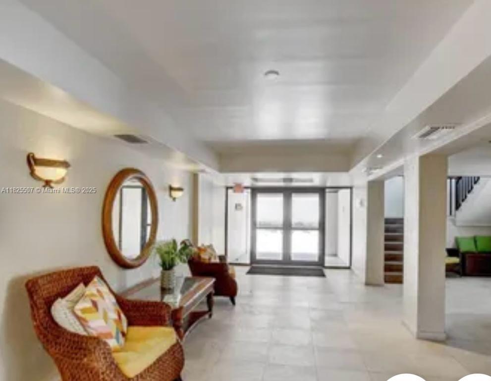 ISLAND POINT CONDO - Residential Lease