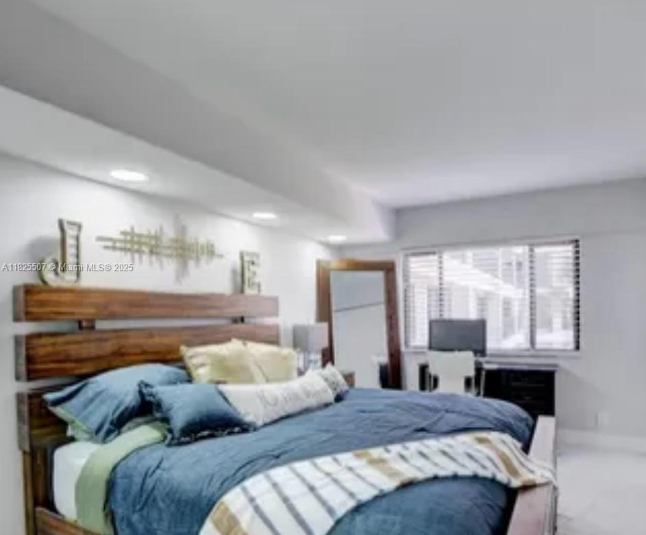 ISLAND POINT CONDO - Residential Lease