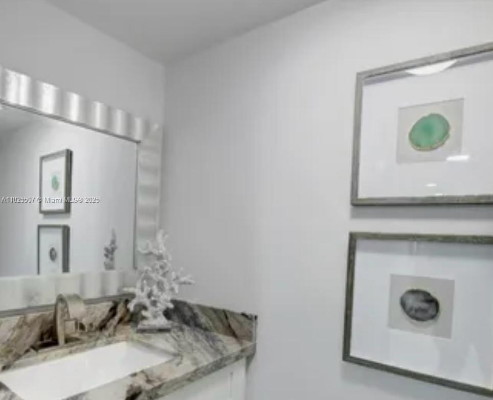 ISLAND POINT CONDO - Residential Lease