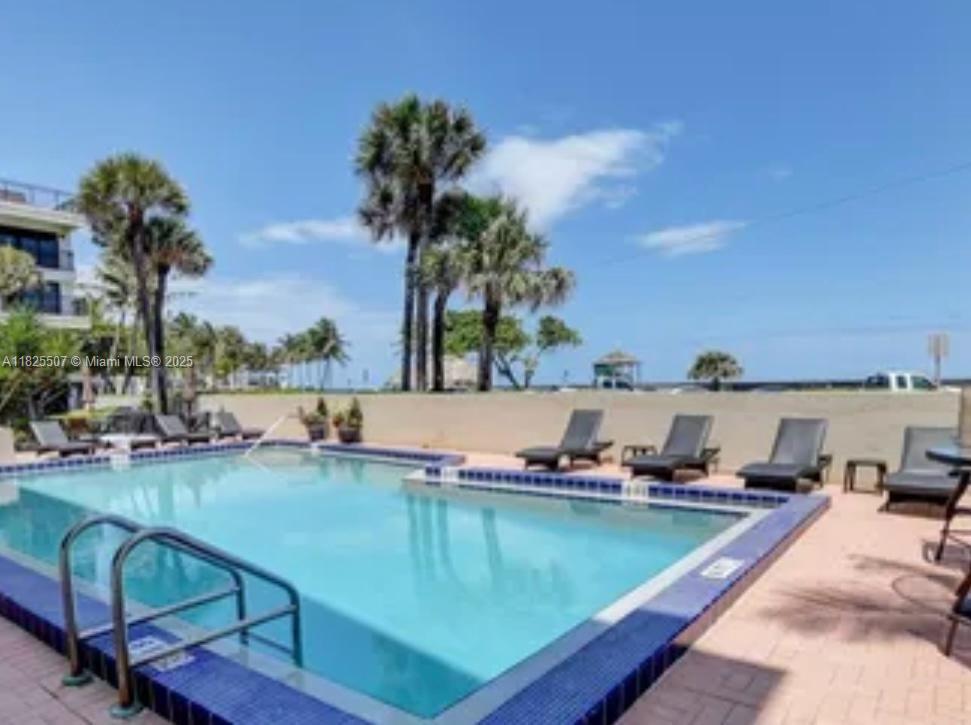 ISLAND POINT CONDO - Residential Lease