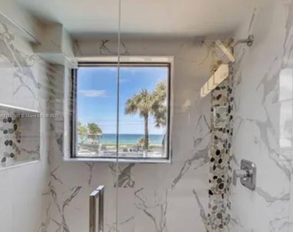 ISLAND POINT CONDO - Residential Lease