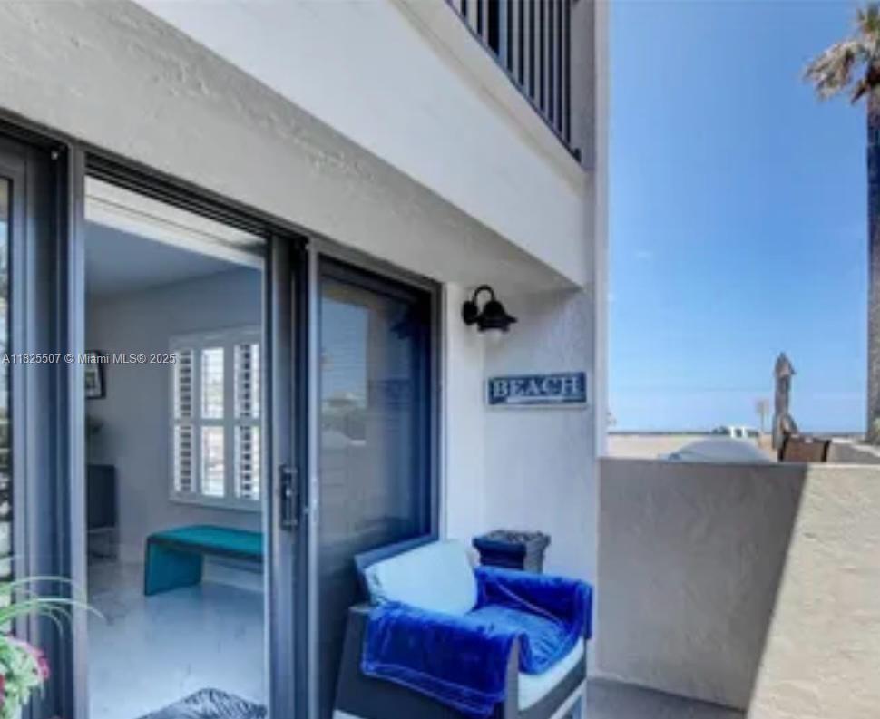 ISLAND POINT CONDO - Residential Lease