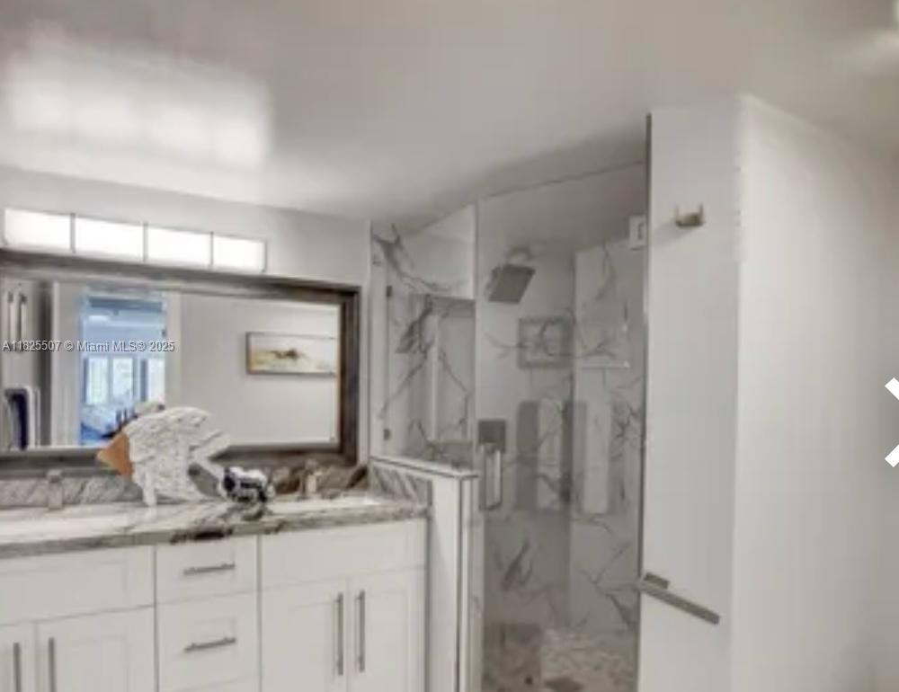 ISLAND POINT CONDO - Residential Lease