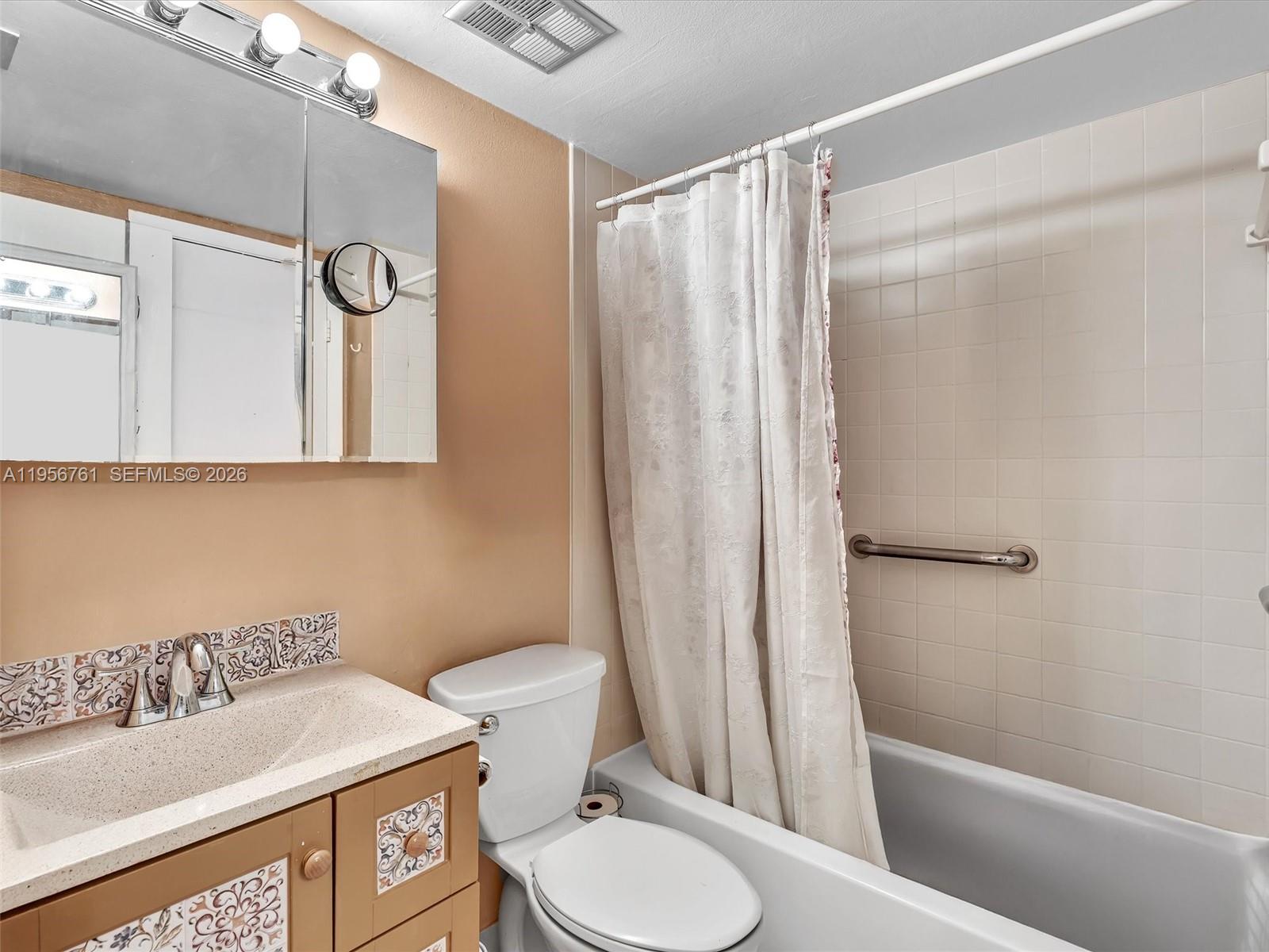 EVERGLADES SUGAR & LAND C - Residential