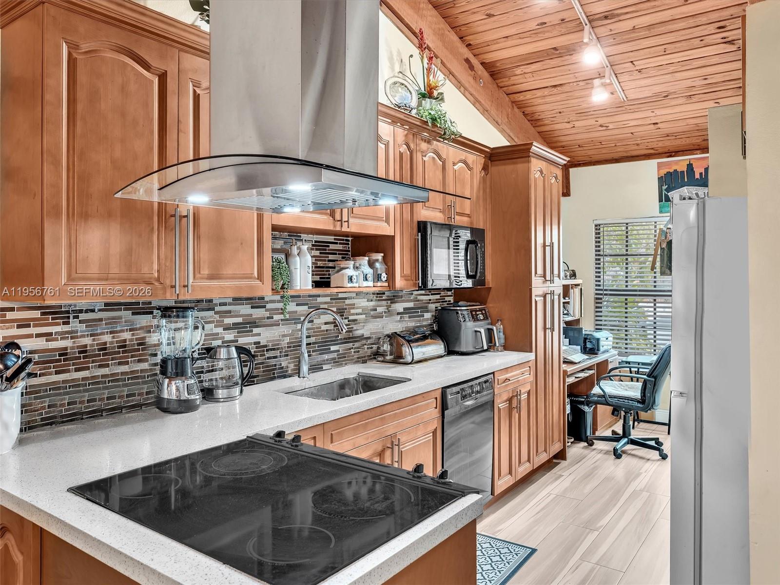 EVERGLADES SUGAR & LAND C - Residential