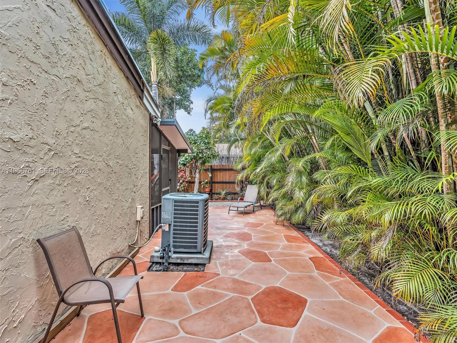 EVERGLADES SUGAR & LAND C - Residential