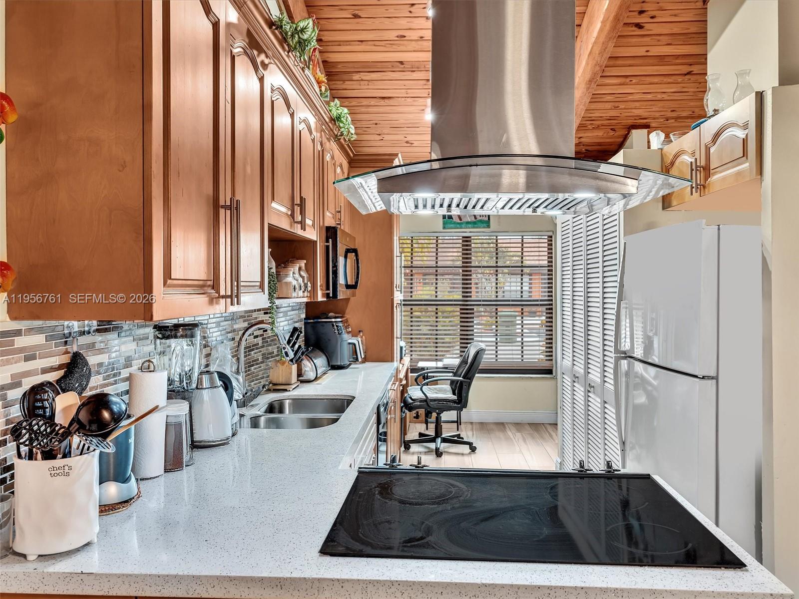 EVERGLADES SUGAR & LAND C - Residential