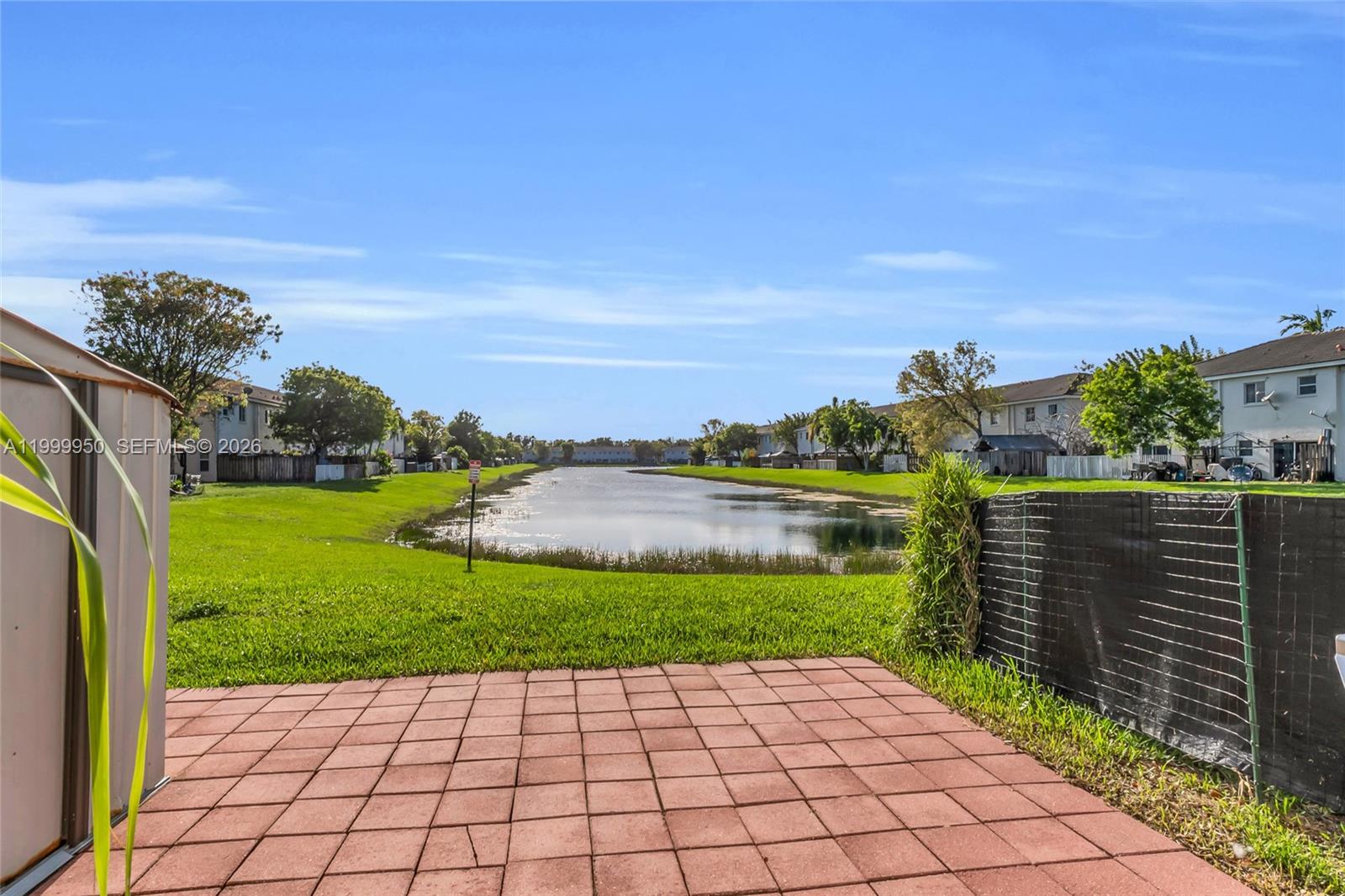 VENETIA GROVES - Residential